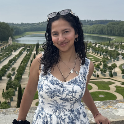 Yaleska Sosa-Azcarraga