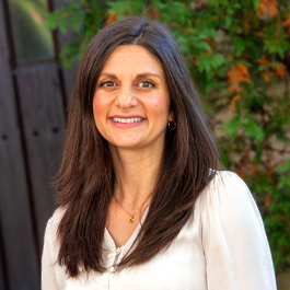 Luci Mesradjian headshot