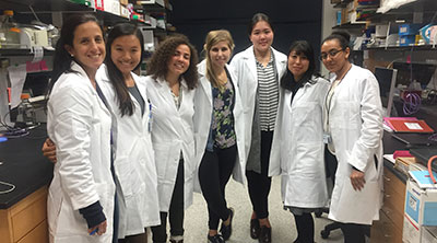 MS-RSM students in the lab