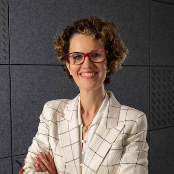 Annelise Riles