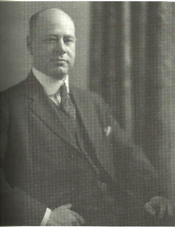 Portrait of Medill School Director Harry Harrington