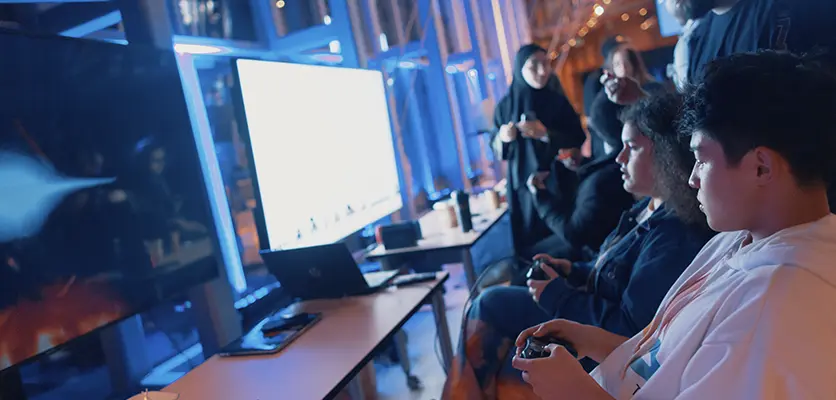 students playing computed games in the lab