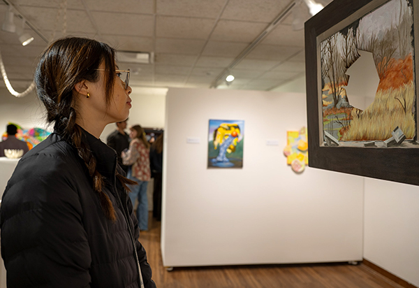 students at exhibit