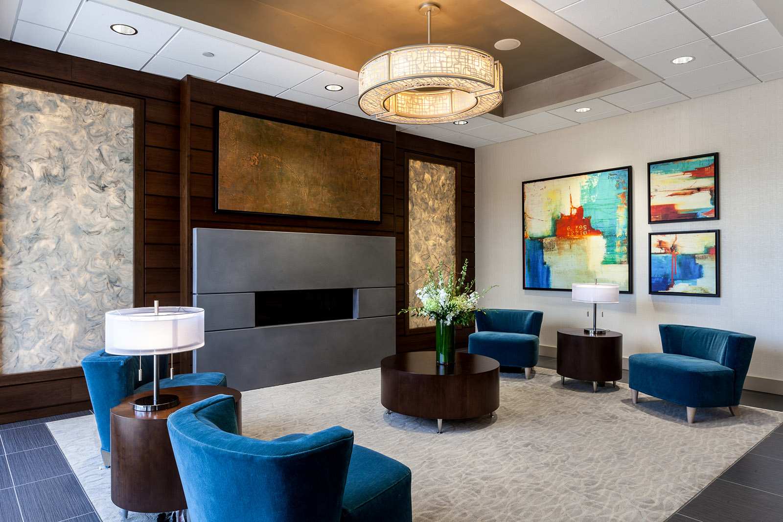 Holiday Inn Lobby