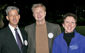 Alan Wolfson, left, at the 2005 Fall Reunion Weekend with 25th reunion committee member David Dahlberg and NAA executive director and associate vice president of alumni relations and development Cathy Stembridge (GC00)